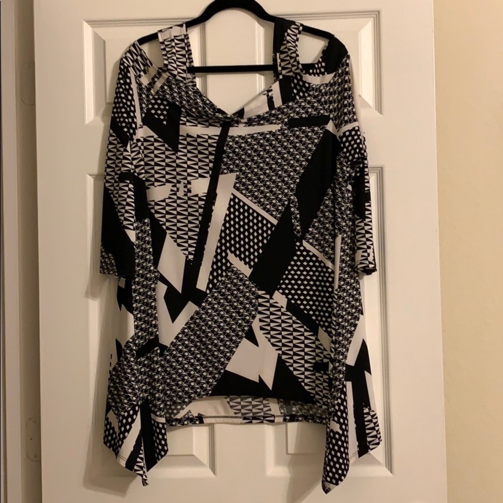 Cold Shoulder 3/4 Quarter Length Sleeve Shirt